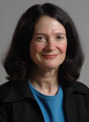Linda Neuhauser Headshot Photo